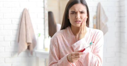 pasta de dientes para encías sensibles